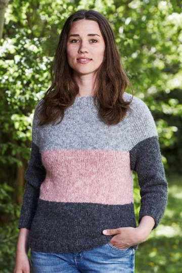 Raglansweater med brede striber i Alice by Permin