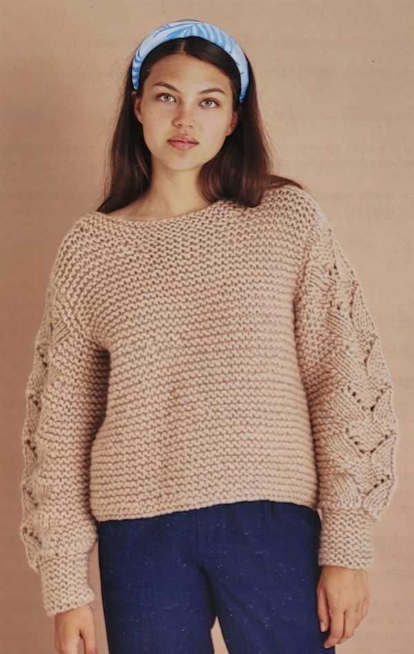 Retstrikket sweater med mønster Betty