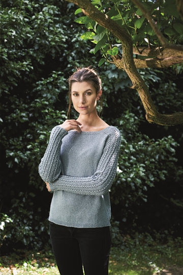 Sweater med mønstrede ærmer