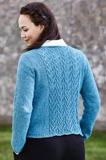 cardigan med mønster på ryggen 